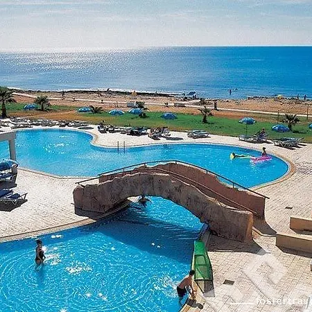 Piere - Anne Beach Hotel 